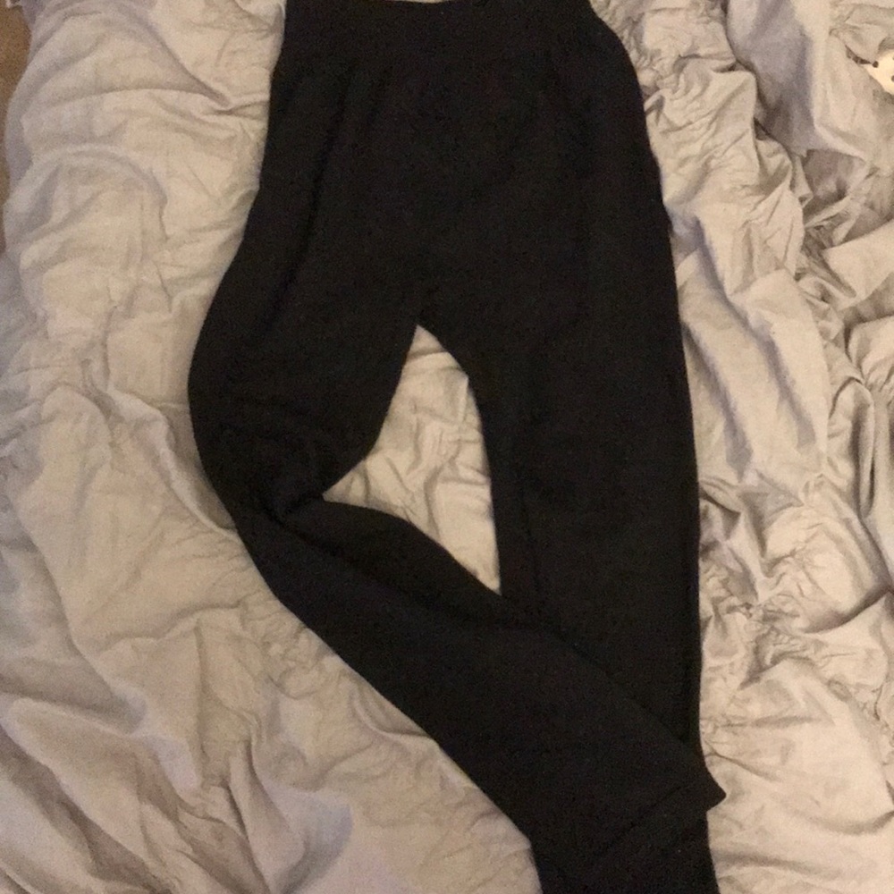 Black leggings